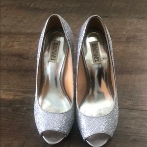 Badgley Mischka pumps